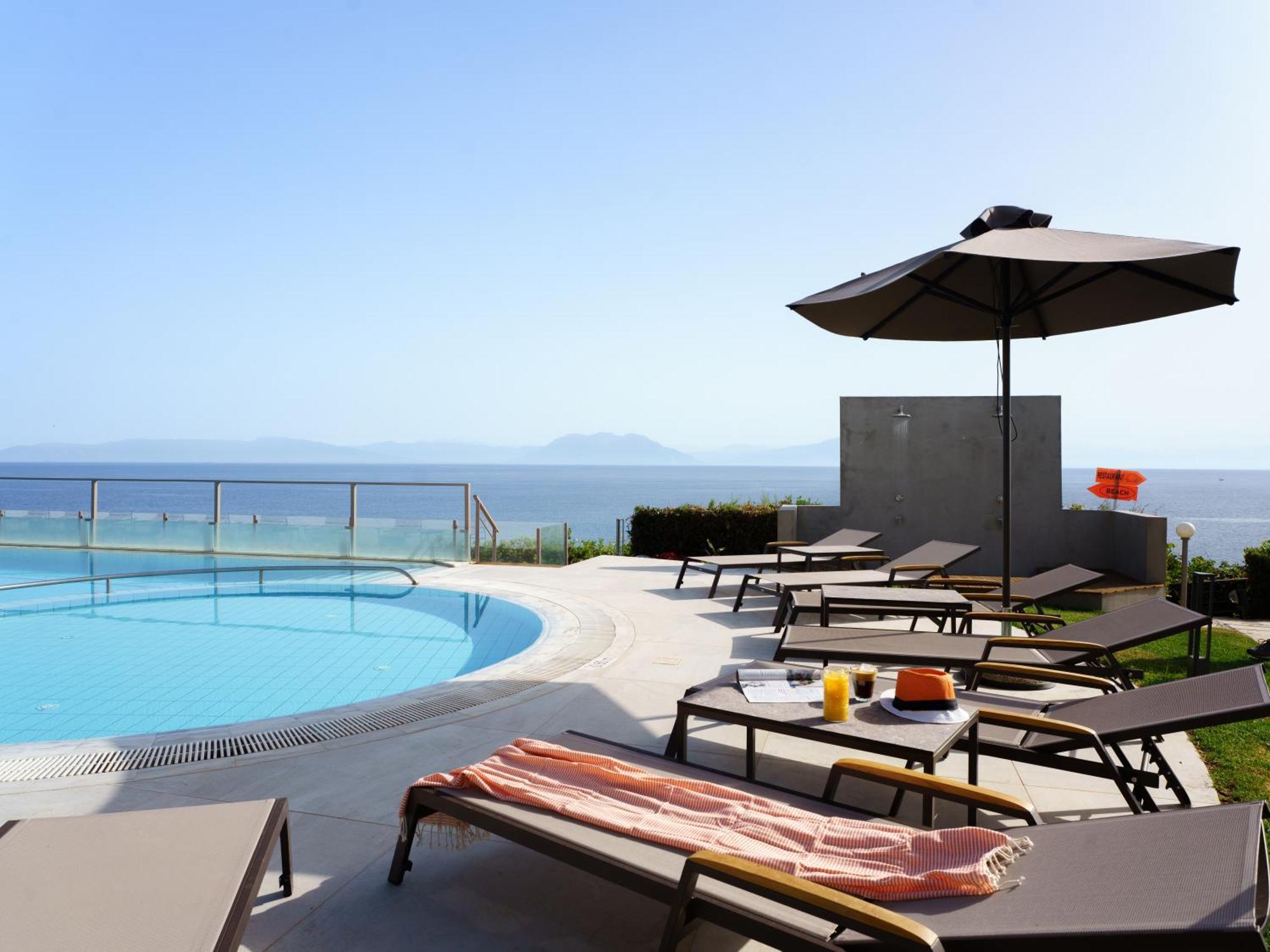 Niforeika Beach Hotel Exterior photo