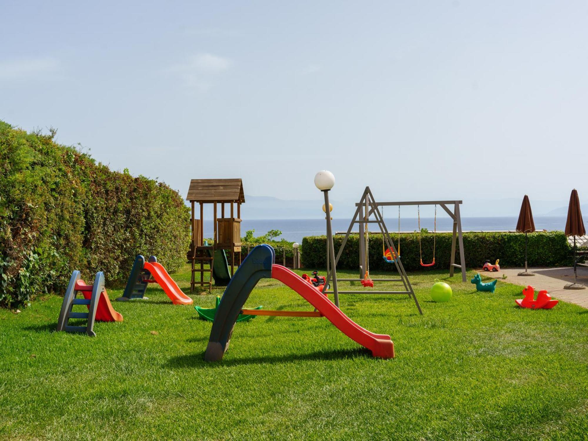 Niforeika Beach Hotel Exterior photo