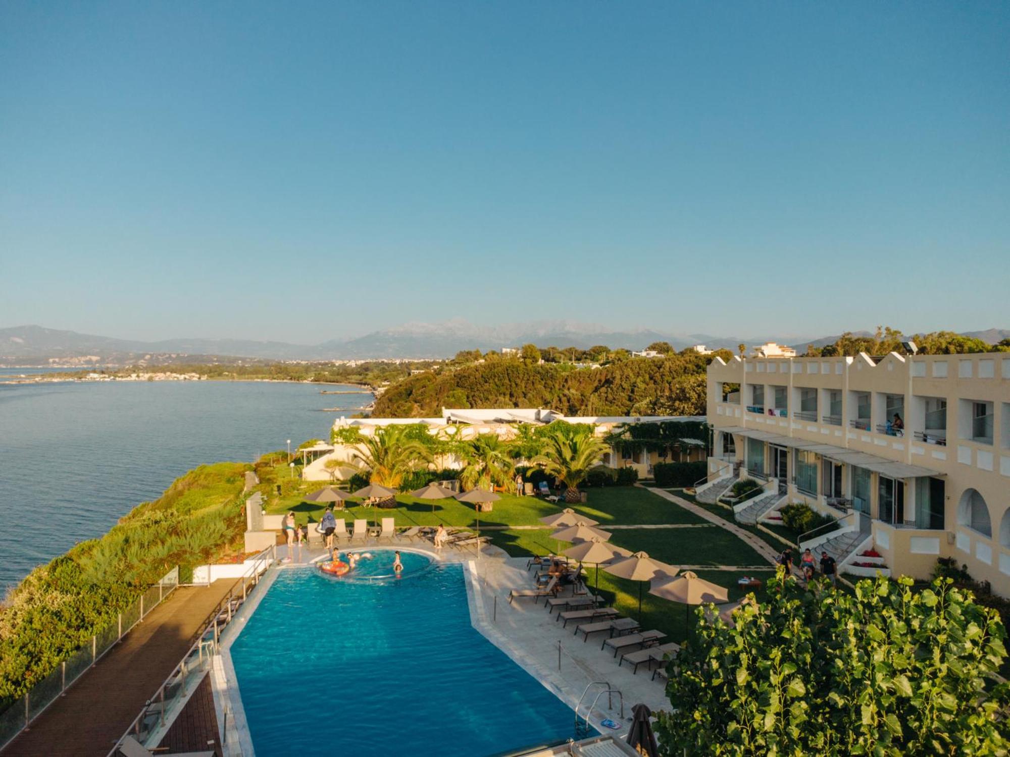 Niforeika Beach Hotel Exterior photo