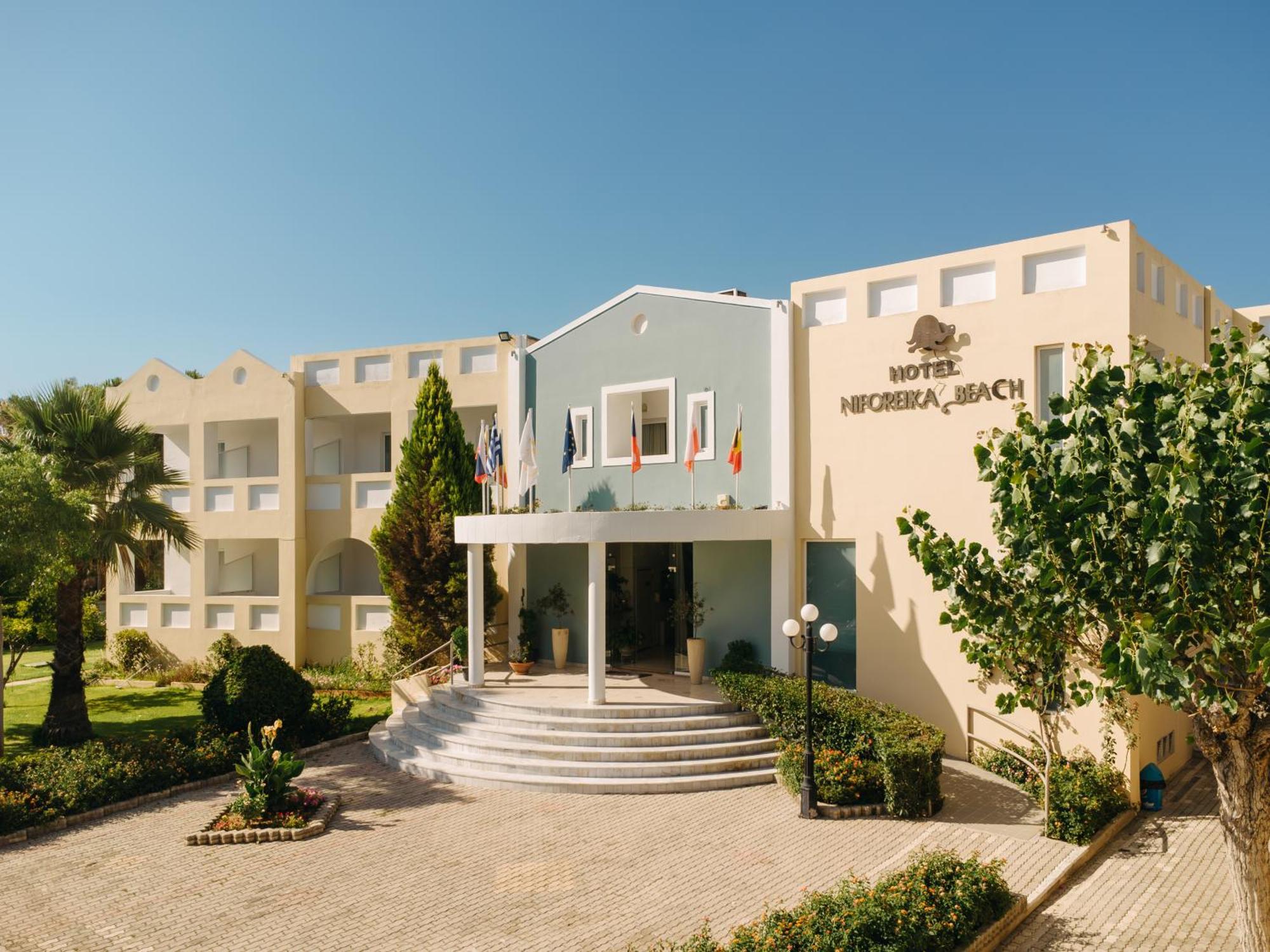 Niforeika Beach Hotel Exterior photo
